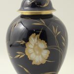 802 3421 VASE AND COVER